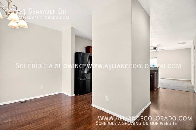 Building Photo - 10051 Seawolf Dr