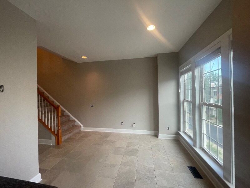 Building Photo - 2203 Greywing St