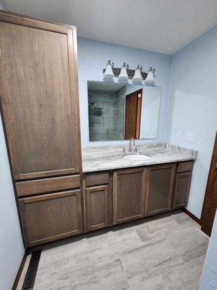 Building Photo - 130 Teton Ln