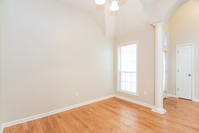 Building Photo - 50 Willow Crest Cove