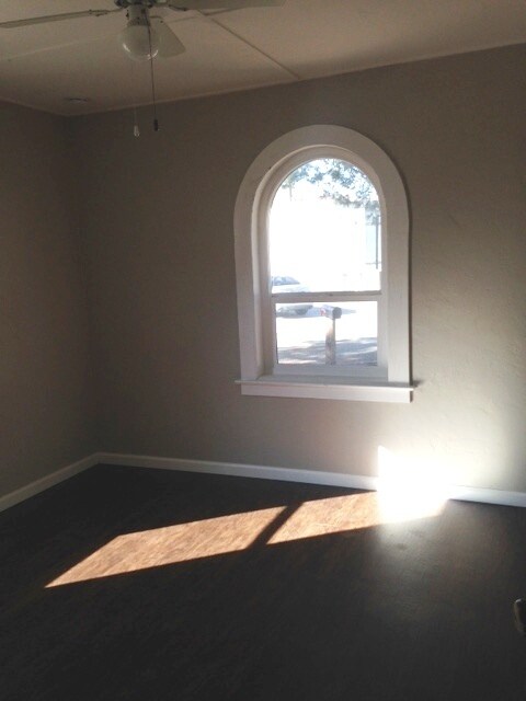 Building Photo - North Morgan Hill 2 Bedroom Available Now!