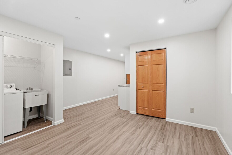 Living Space - 3514 Grand Ave S