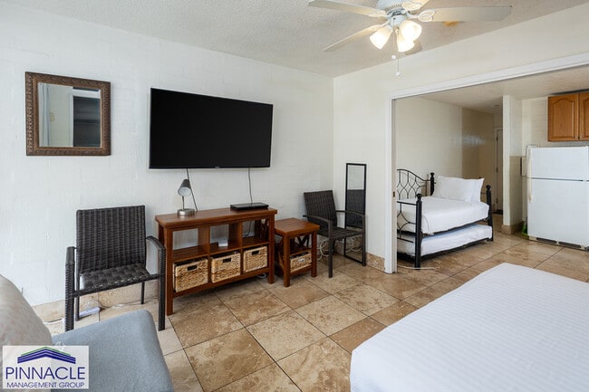 Building Photo - 240 Lili?uokalani Ave