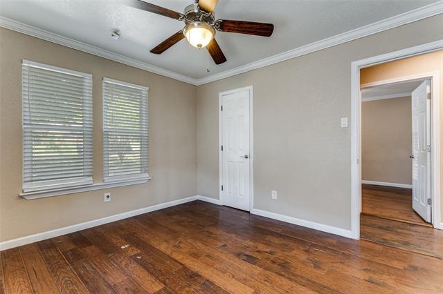 Building Photo - 8725 Hidden Hill Dr