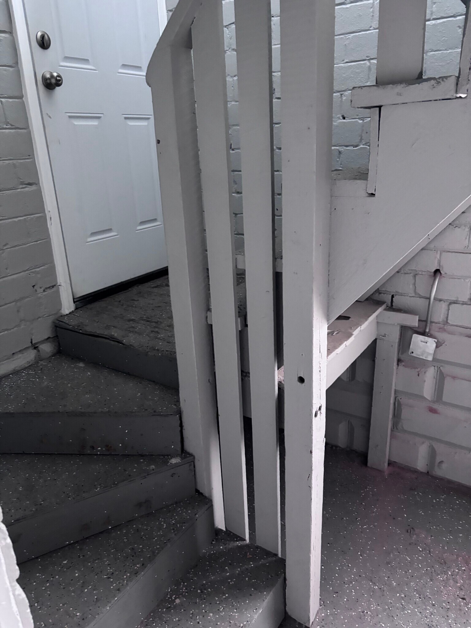 Building Photo - 1052 Tyler St