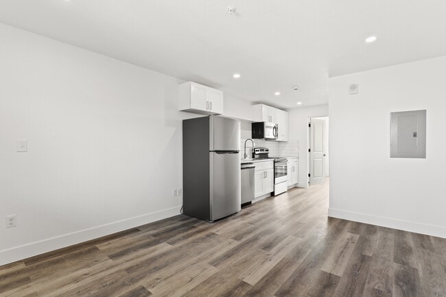 Floorplan - Eleven8 Apartments