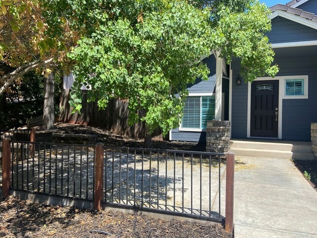 Building Photo - Solar Home - Immaculate El Dorado Hills 4 ...