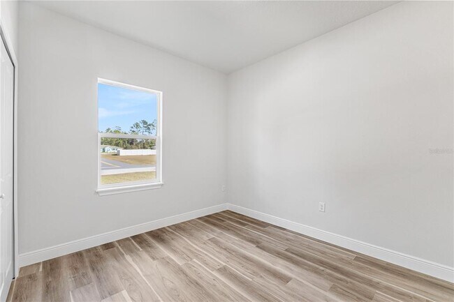 Building Photo - 17739 SW 35th Ave Rd