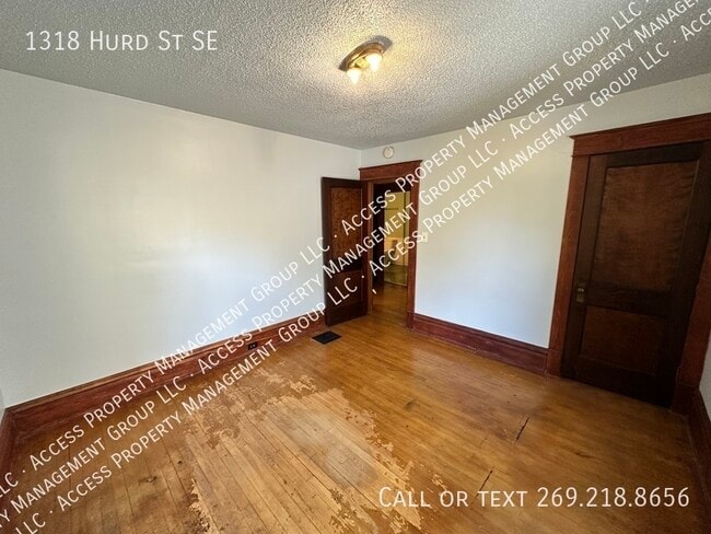 Building Photo - 1318 Hurd St SE