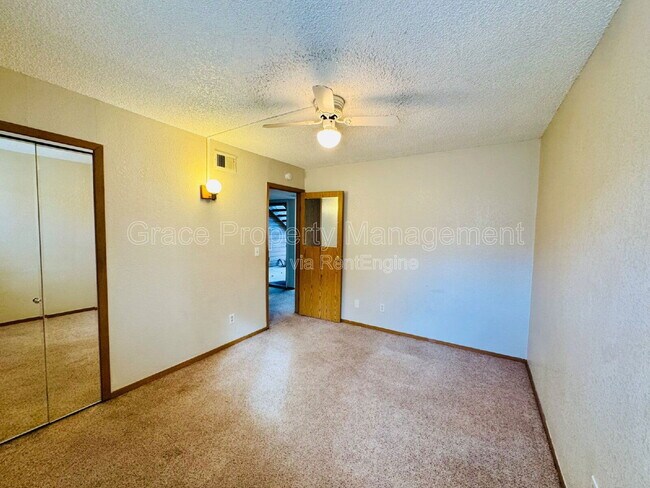 Building Photo - 12366 W Nevada Pl