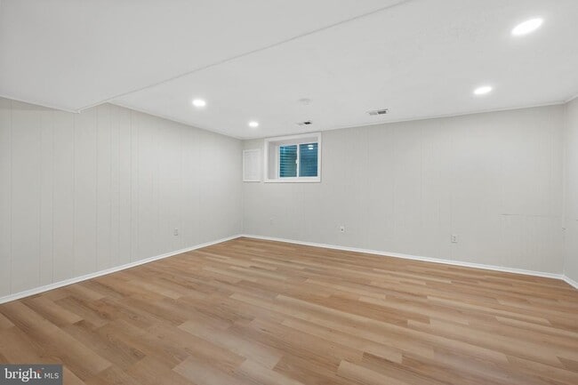 Building Photo - 6356 Ducketts Ln