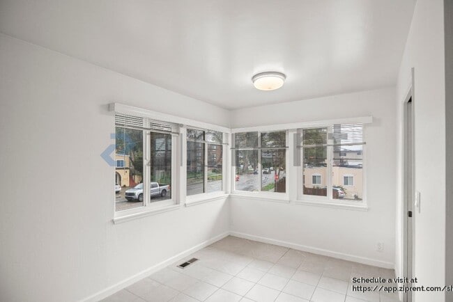 Building Photo - 836 El Camino Real