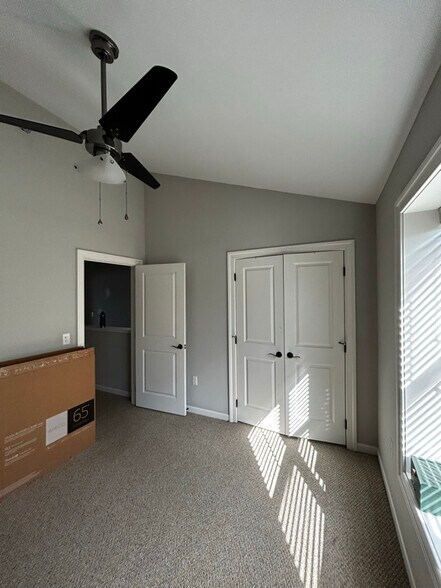 Building Photo - 970 Ridge Ave