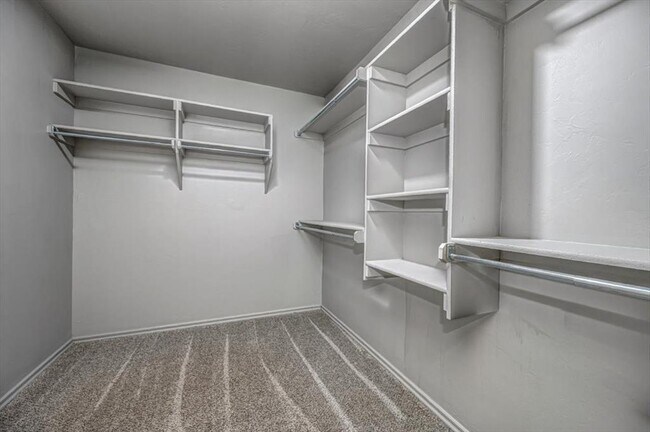 Building Photo - 18208 Scarborough Dr