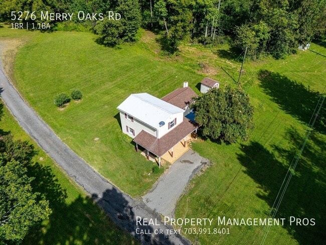 Building Photo - 5276 Merry Oaks Rd