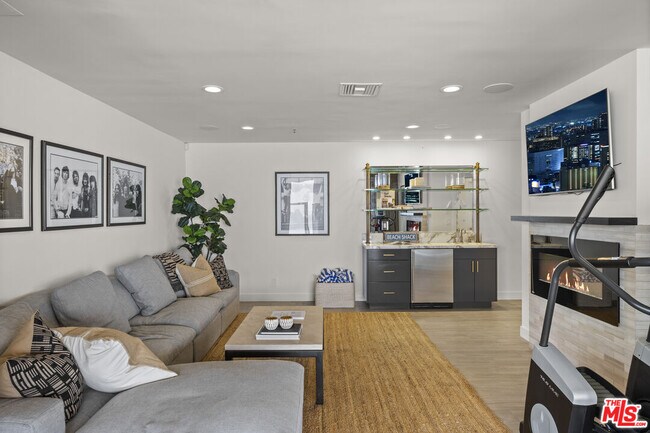 Building Photo - 26508 Latigo Shore Dr