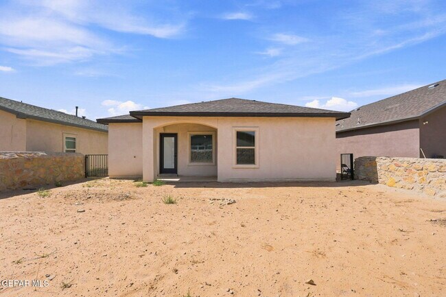Building Photo - 14929 Tierra Fortaleza Ave