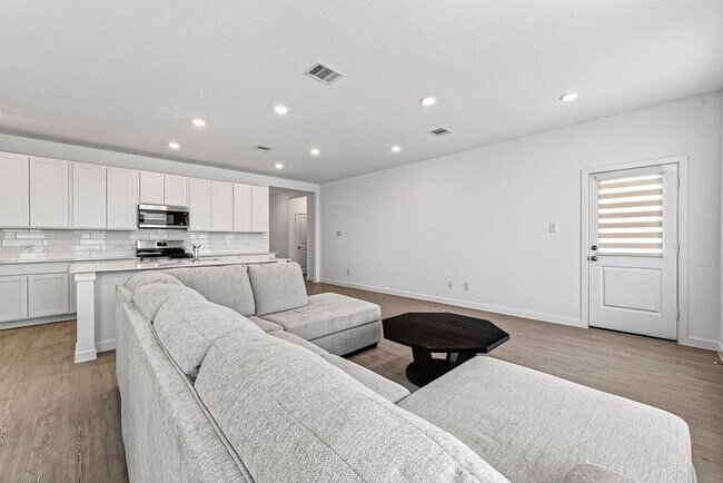 Building Photo - 16307 Chestnut Hvn Ln