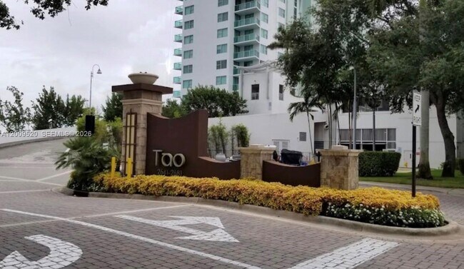 Building Photo - 2641 N Flamingo Rd