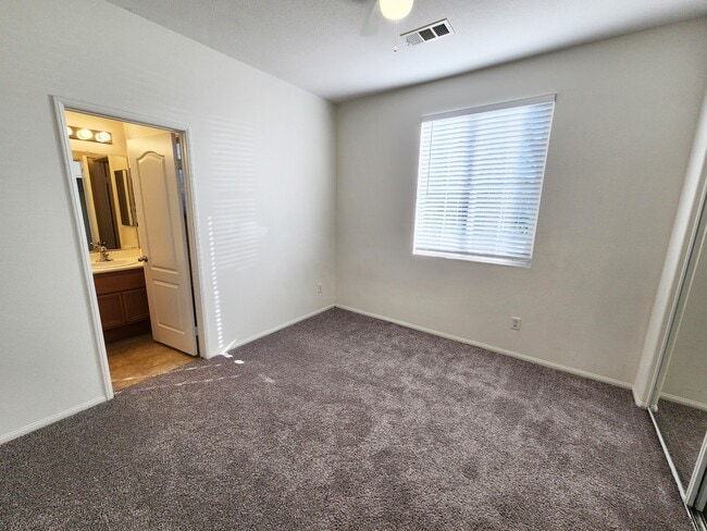 Building Photo - 12510 Colorado Ave