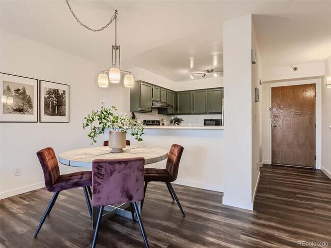 Building Photo - 7420 E Quincy Ave