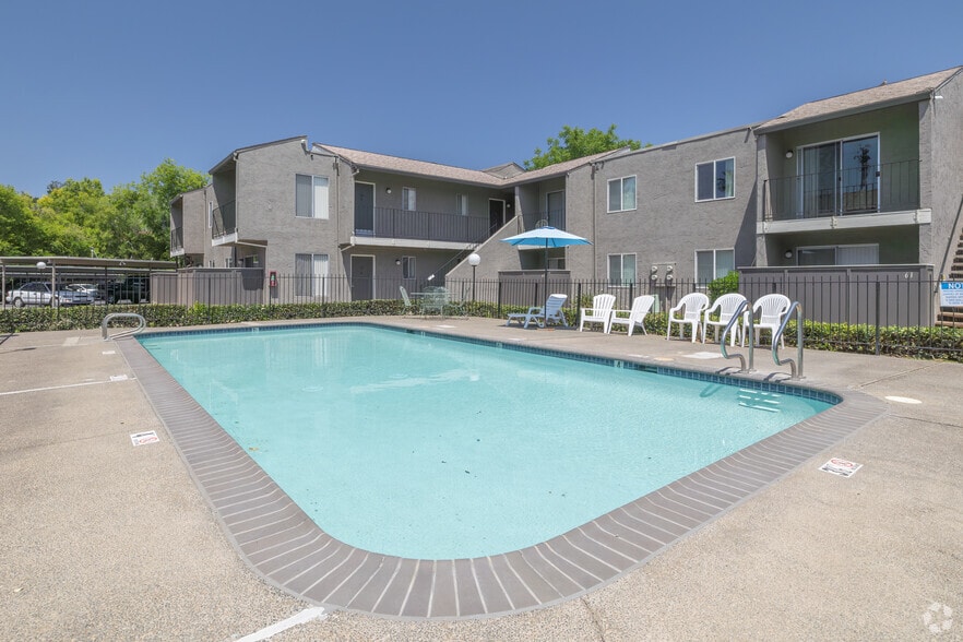 Primary Photo - Fulton Oaks Apartments