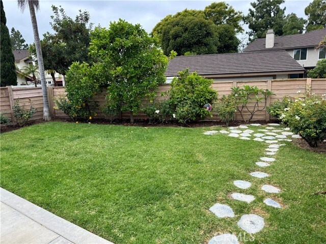 Building Photo - 16 Brookmont