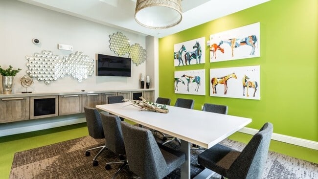 Building Photo - 8101 San Felipe Blvd