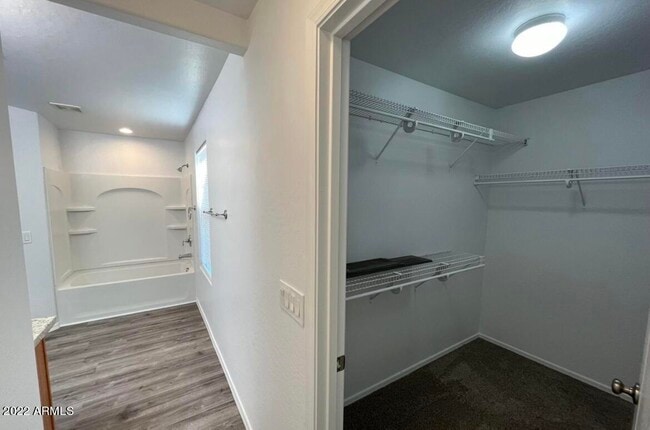 Building Photo - 2114 N 78th Glen