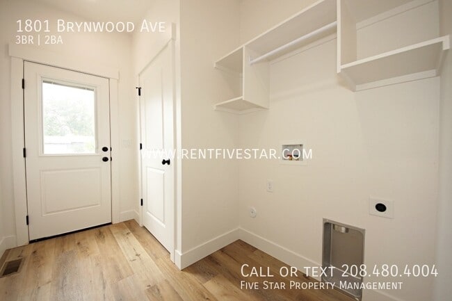 Building Photo - 1801 Brynwood Ave