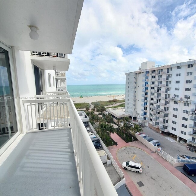 Building Photo - 401 Ocean Dr