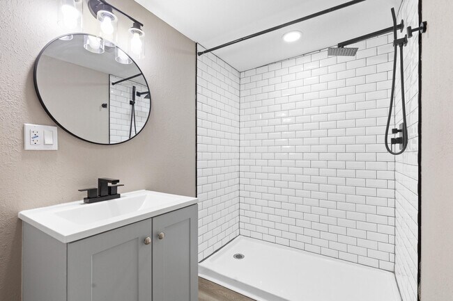 Building Photo - 4109 N 40th St