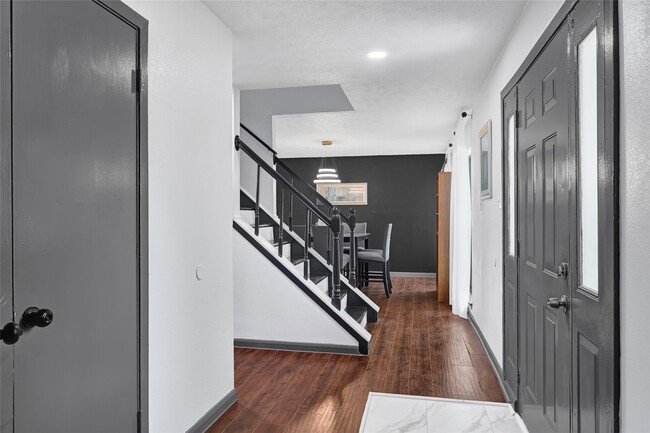 Building Photo - 2311 Chelsea Knoll Ln