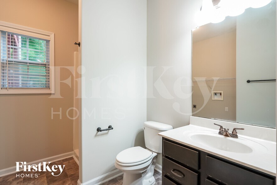 Building Photo - 1305 Marcy Ct