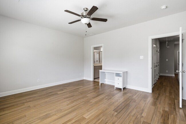 Building Photo - 3205 Forest Park Blvd