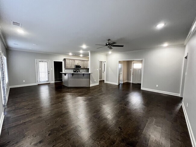 Building Photo - 3529 Western Gales Dr