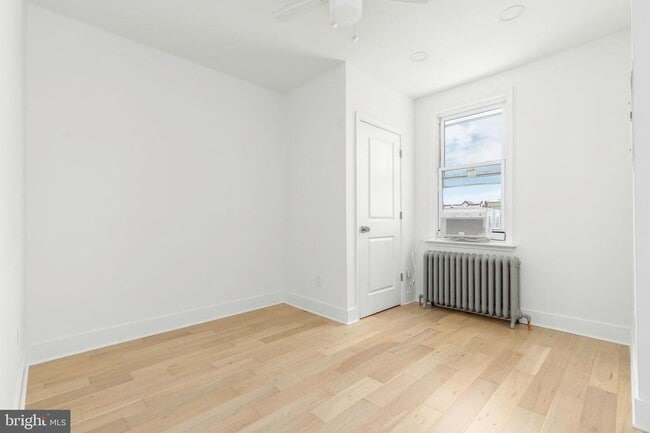 Building Photo - 5461 W Berks St