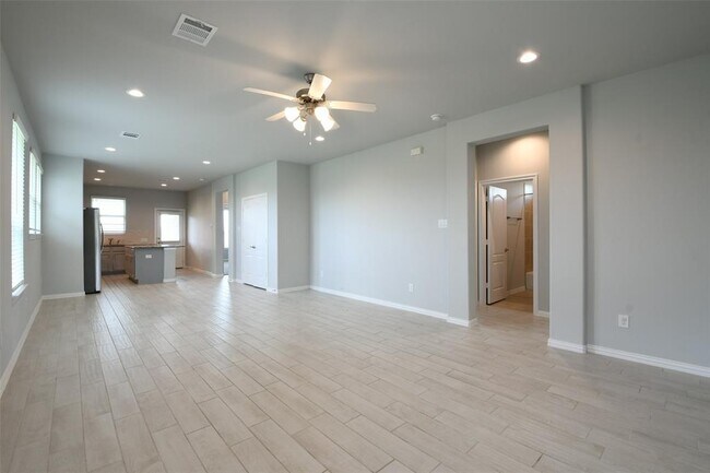 Building Photo - 2142 Open Prairie Dr