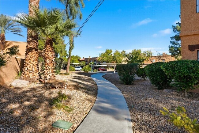 Building Photo - 5114 S Jones Blvd