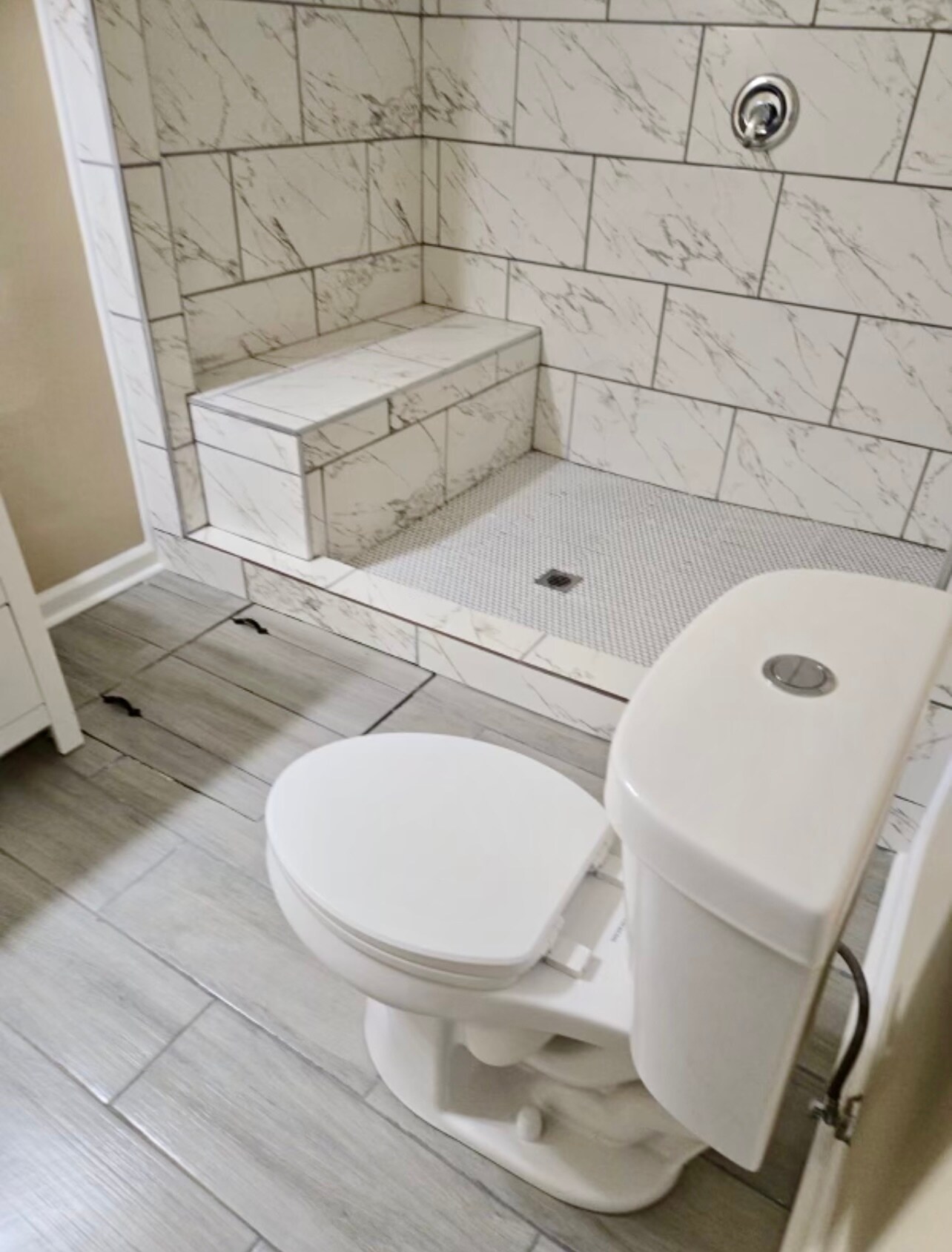 Building Photo - 4220 10th Ave