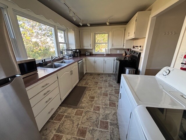 Building Photo - 93 Seaside Ave