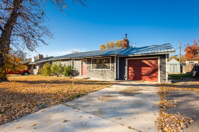 Building Photo - 1609 N Plateau Ave