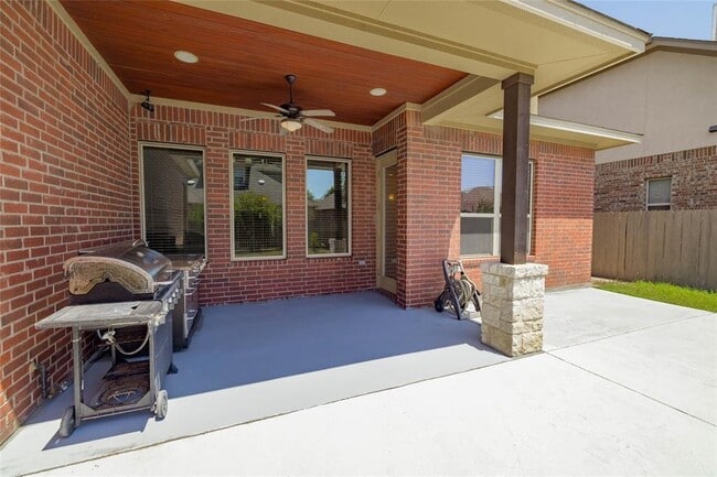 Building Photo - 3008 Paseo de Charros