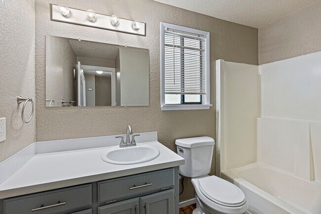 Building Photo - 12901 149th St E