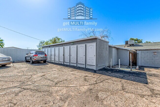 Building Photo - 123 Main St