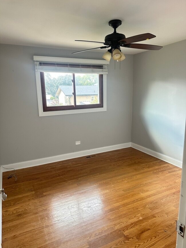 Building Photo - 1718 Valley Forge Pl