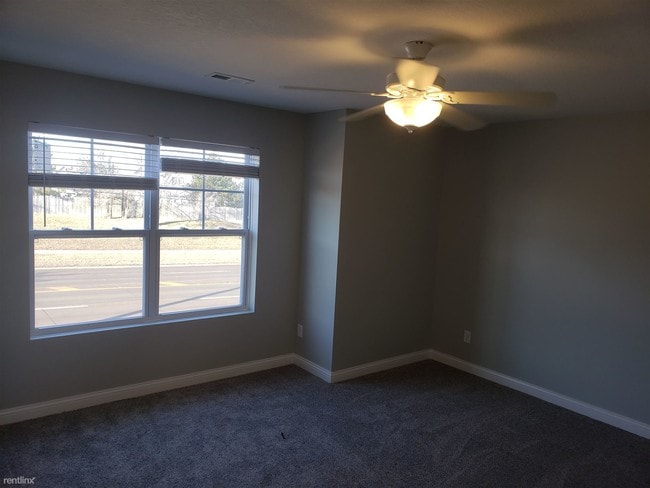 Building Photo - 5113 Devils Glen Rd