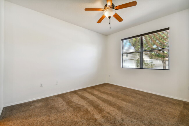 Building Photo - 1232 Canyon Oaks Dr