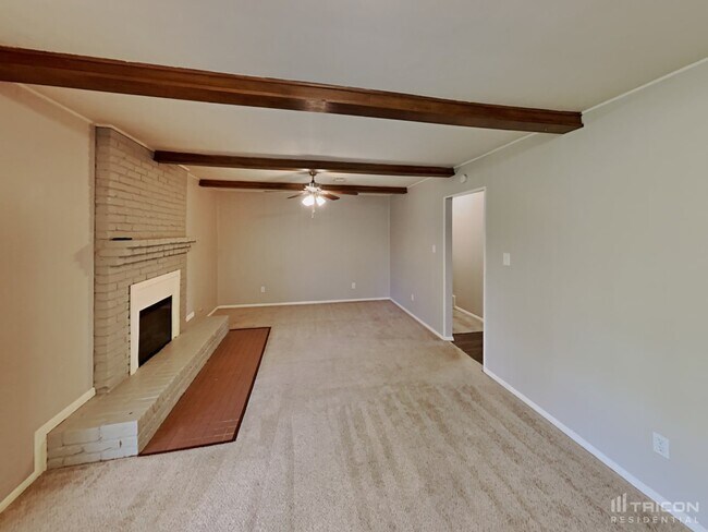 Building Photo - 220 Revere Dr