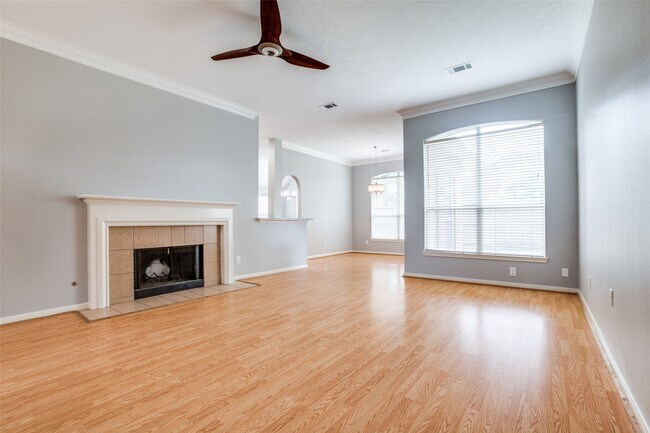 Building Photo - 9331 Rodgers Rd